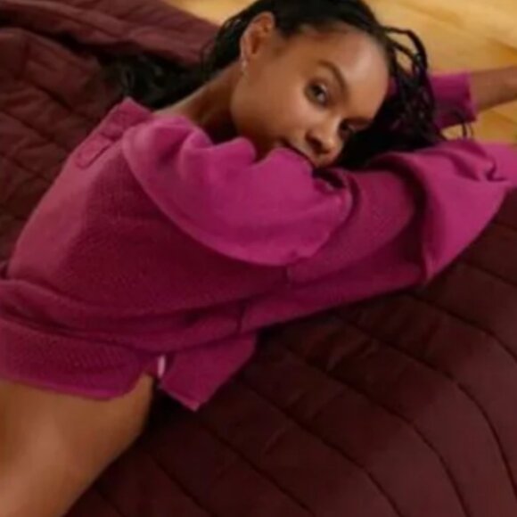 NWT Urban Outfitters Out from Under Mel Cozy Pieced Henley Top - Picture 4 of 4